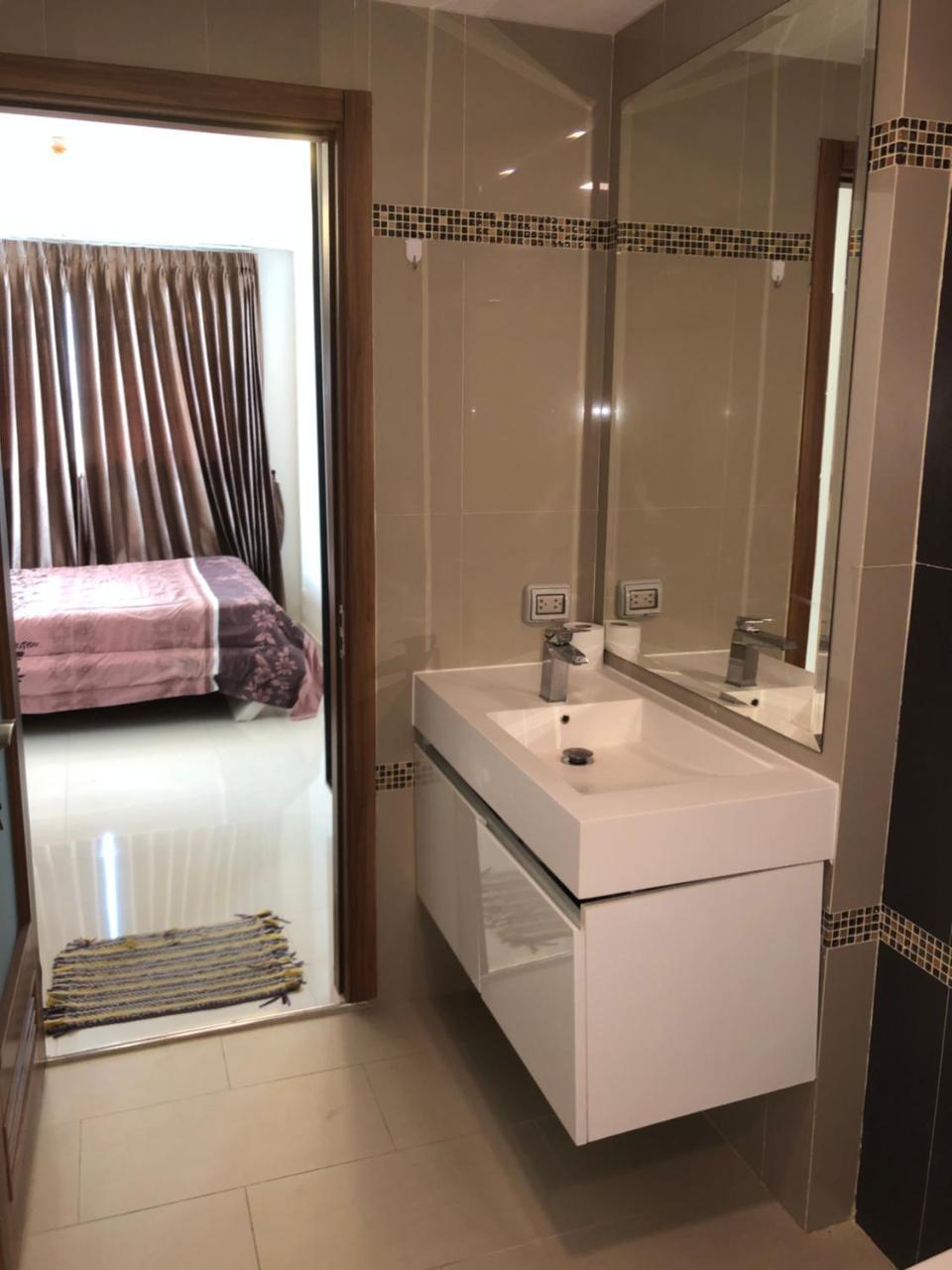 Club Royal Wongamat Apartman Pattaja Kültér fotó